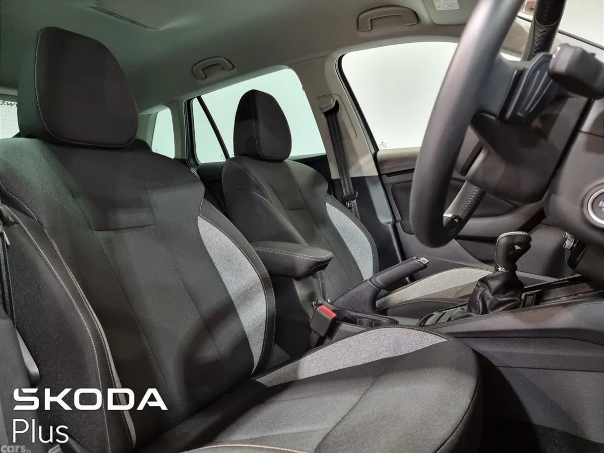 Skoda Kamiq Hatchback, Petrol, 2026, Black