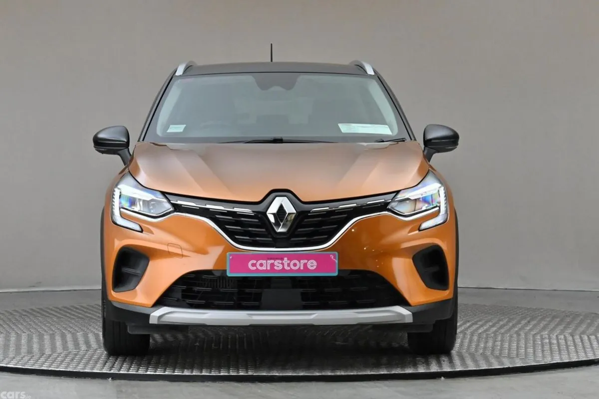 Renault Captur Hatchback, Petrol, 2021, Orange