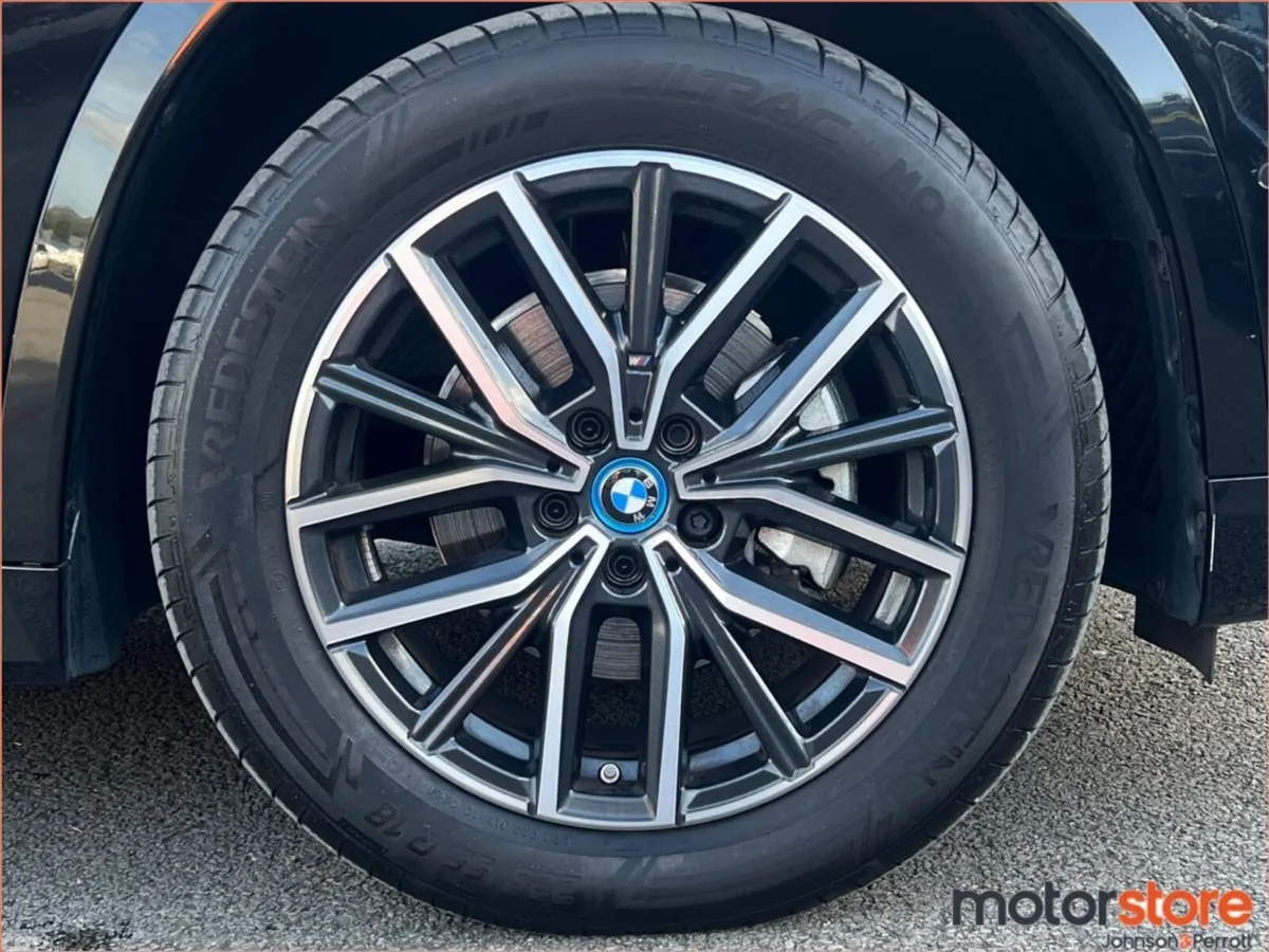 BMW iX1 SUV, Electric, 2025, Black