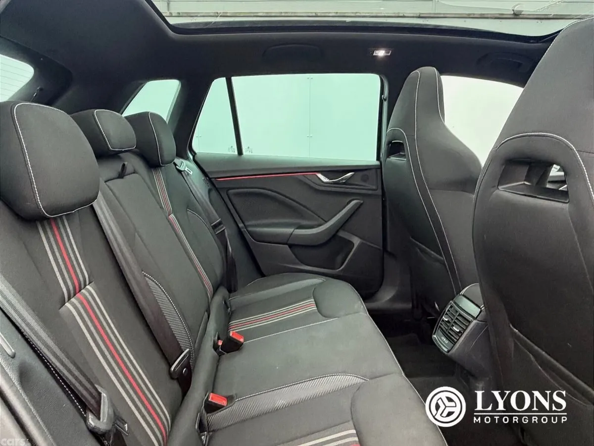 Skoda Kamiq Hatchback, Petrol, 2024, Grey