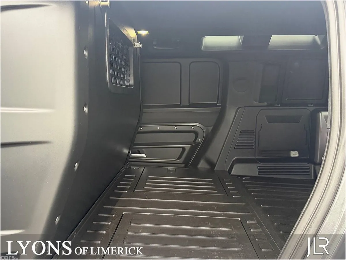 Land Rover Defender SUV, Diesel, 2023, Grey