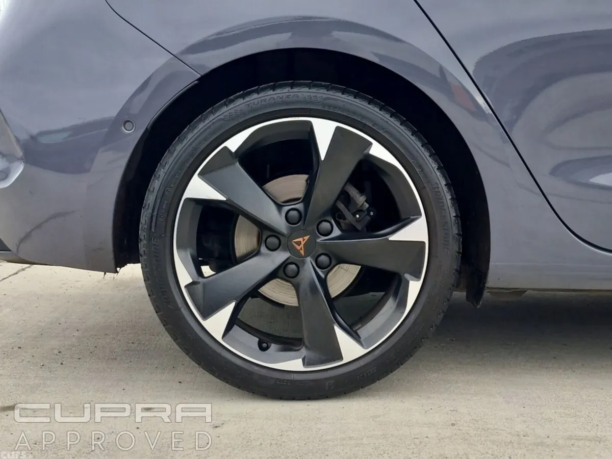 Cupra Leon Hatchback, Diesel, 2024, Grey