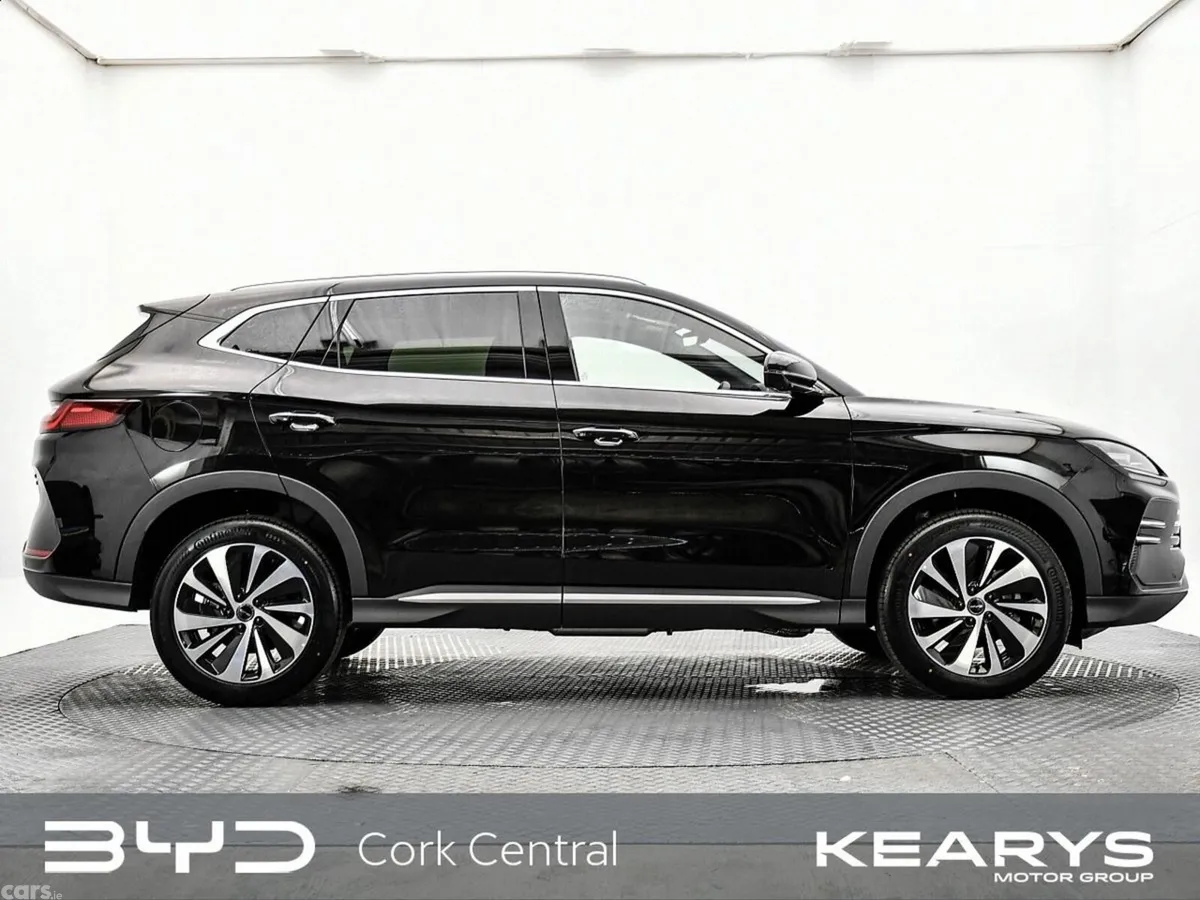 BYD SEAL U Hatchback, Petrol Plug-in Hybrid, 2026, Black