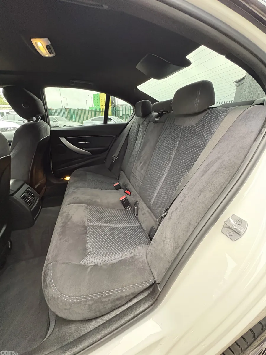 BMW 3-Series Saloon, Petrol, 2018, White