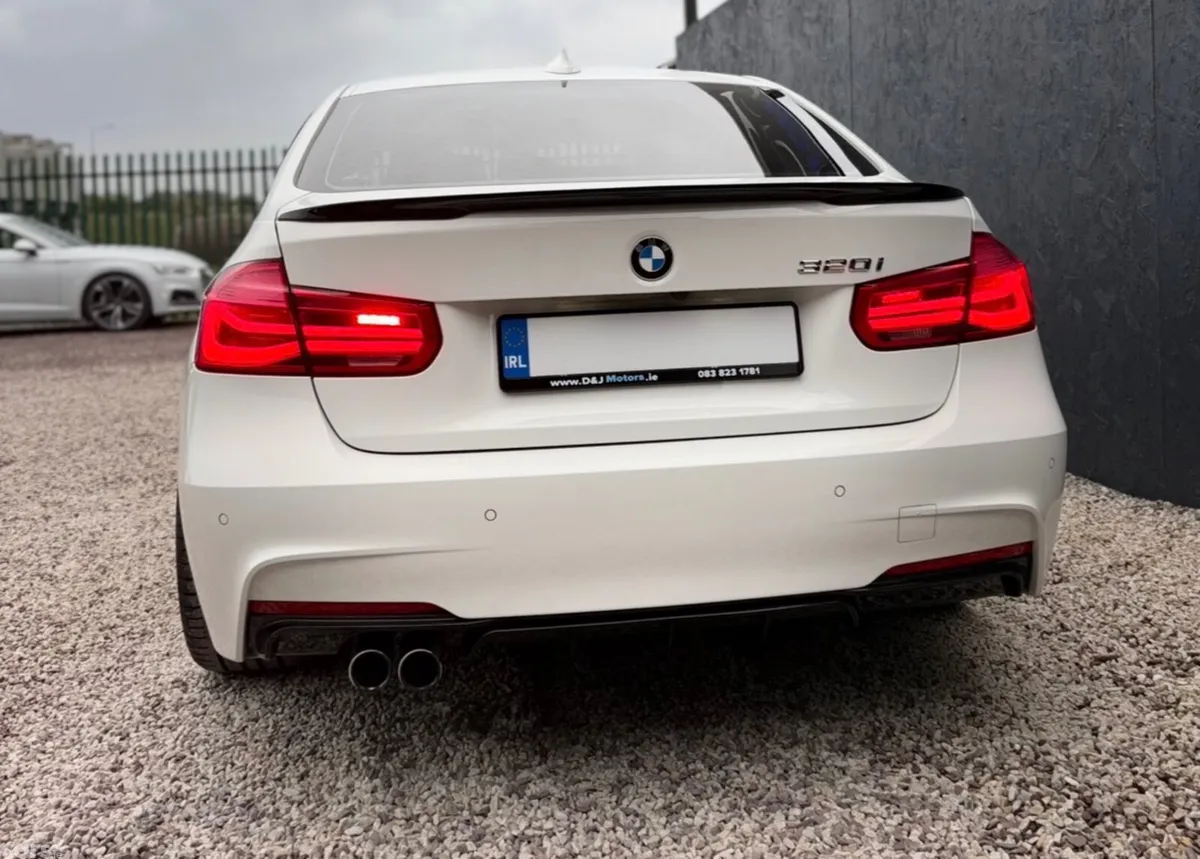 BMW 3-Series Saloon, Petrol, 2018, White