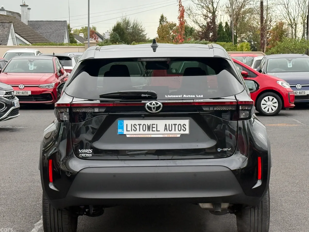 Toyota Yaris Cross SUV, Petrol Hybrid, 2025, Black