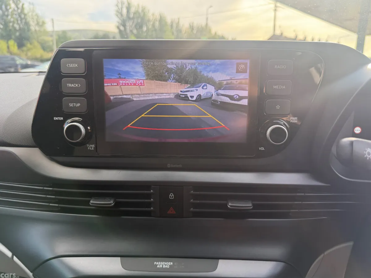 Hyundai i20 Hatchback, Petrol, 2022, Red