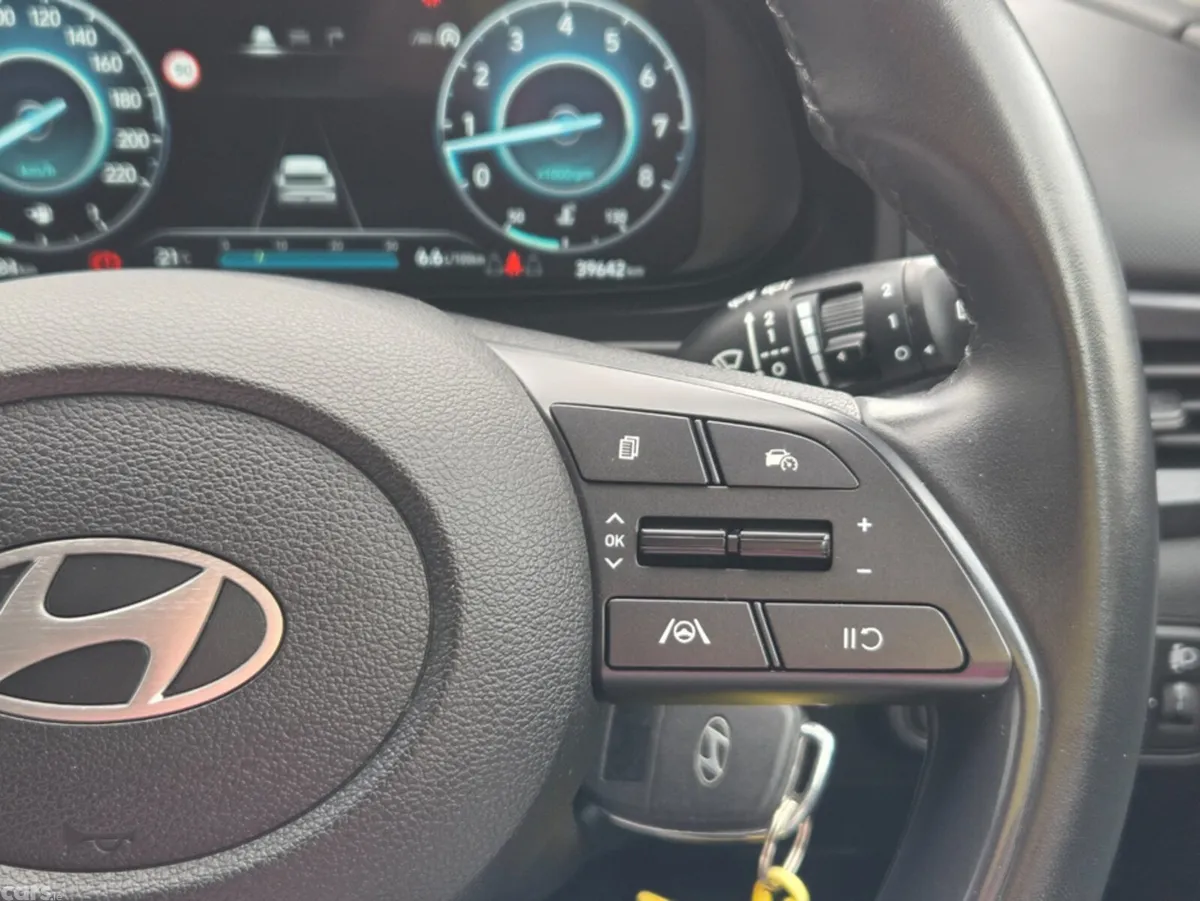 Hyundai i20 Hatchback, Petrol, 2024, Grey