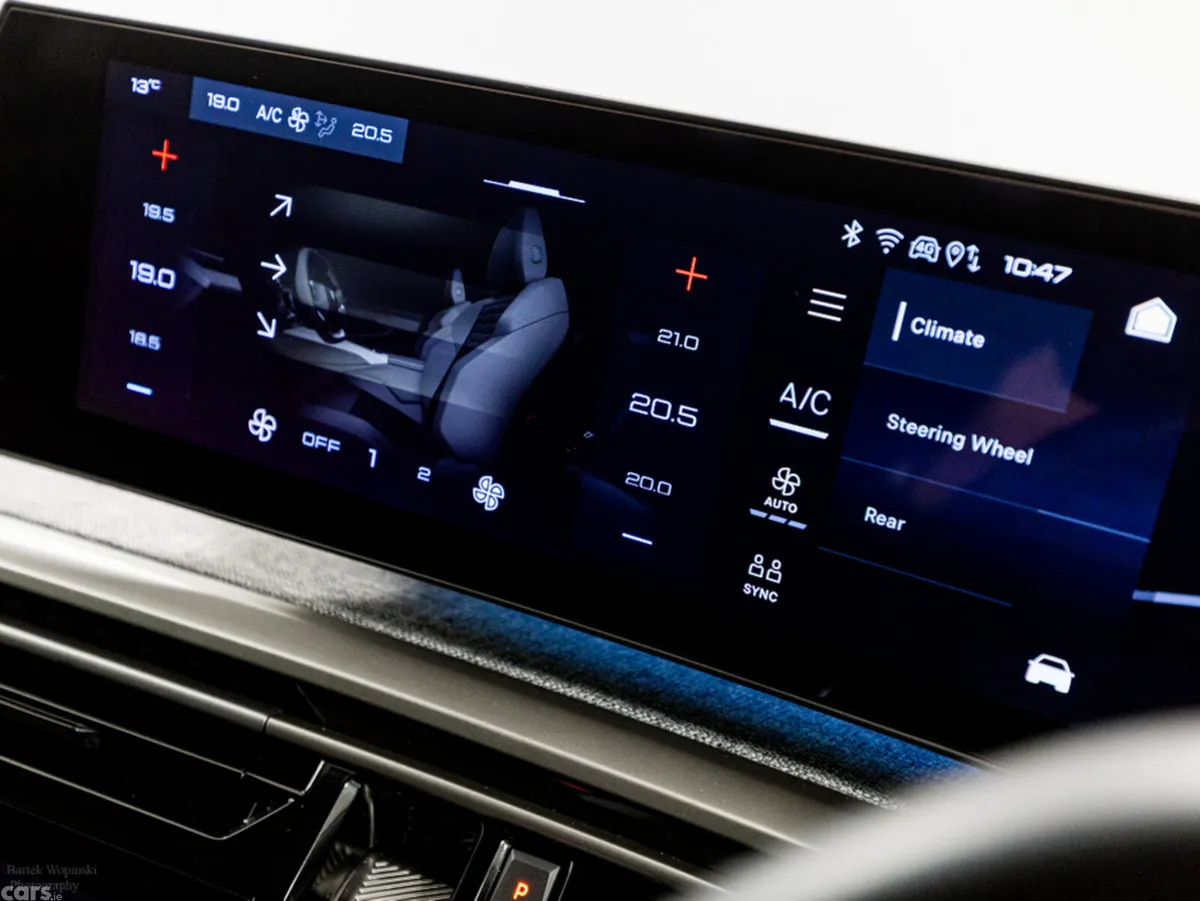 Peugeot 5008 SUV, Petrol Hybrid, 2026, Grey