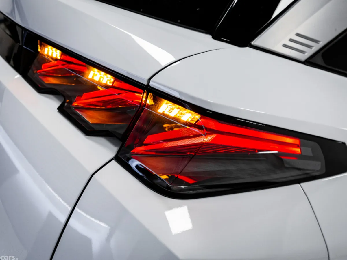 Peugeot 5008 SUV, Electric, 2025, White