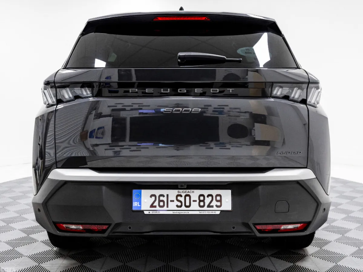 Peugeot 5008 SUV, Petrol Hybrid, 2026, Grey