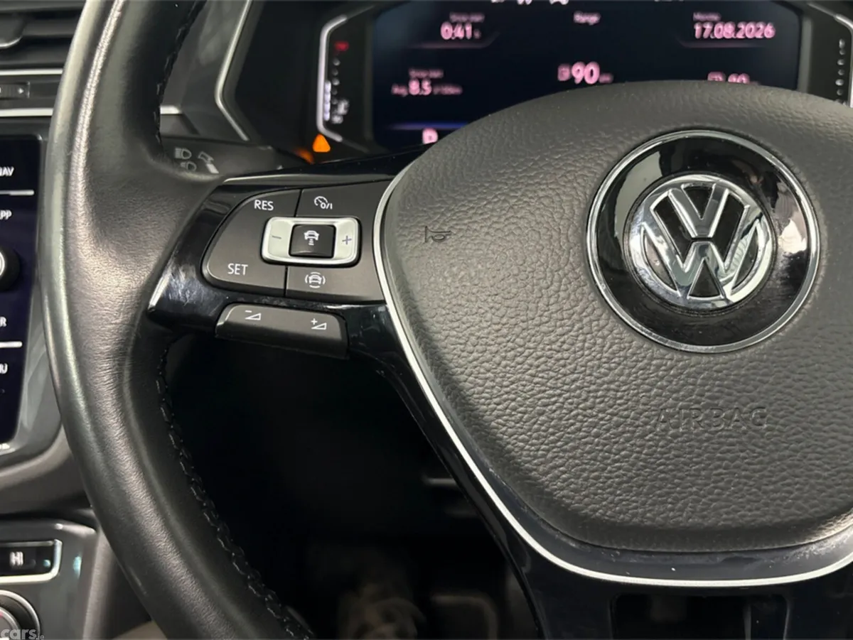 Volkswagen Tiguan Estate, Petrol, 2020, Blue