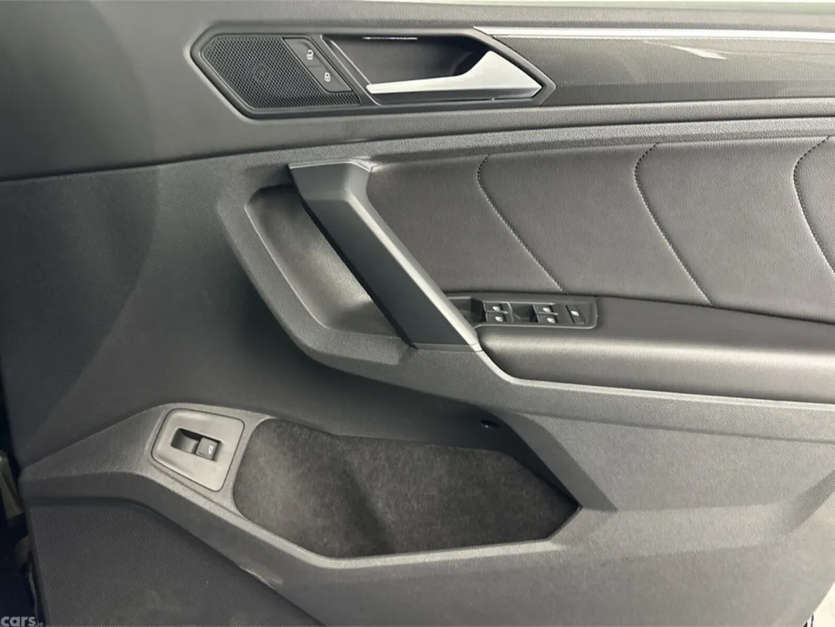Volkswagen Tiguan Estate, Petrol, 2020, Blue