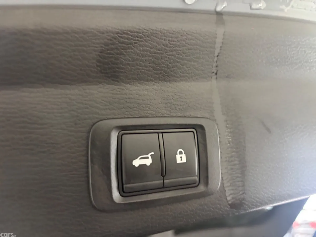 Mitsubishi Outlander SUV, Petrol Plug-in Hybrid, 2025, Grey