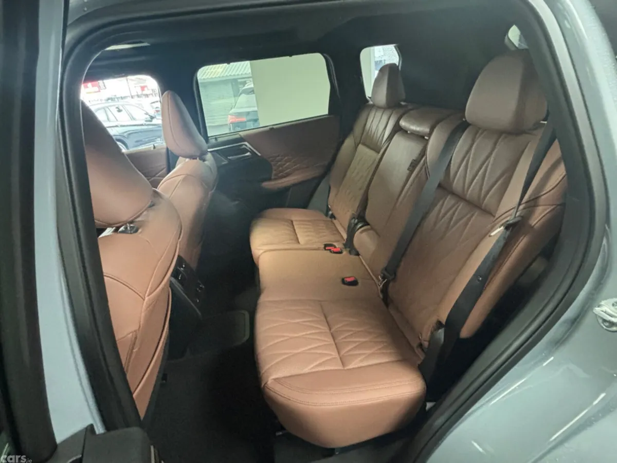 Mitsubishi Outlander SUV, Petrol Plug-in Hybrid, 2025, Grey