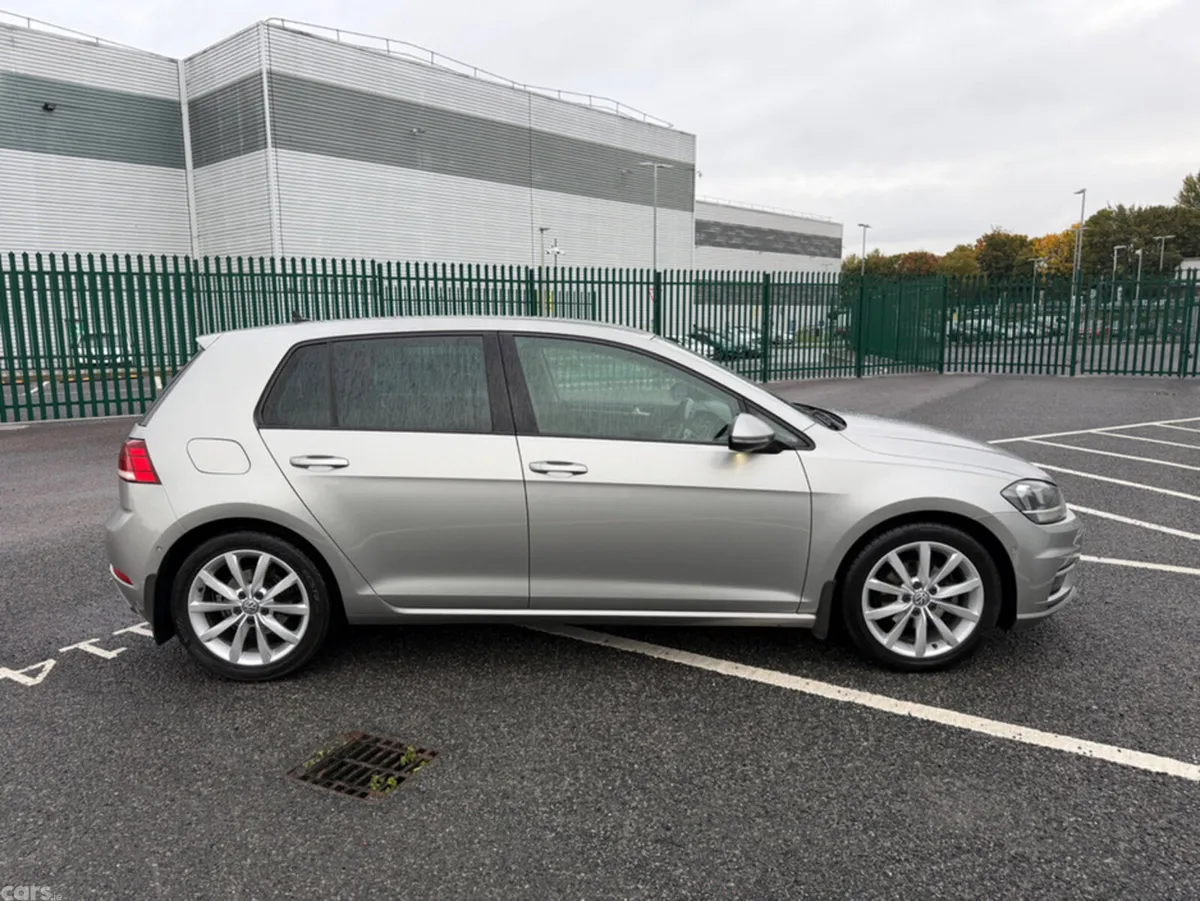 Volkswagen Golf Hatchback, Petrol, 2017, Grey