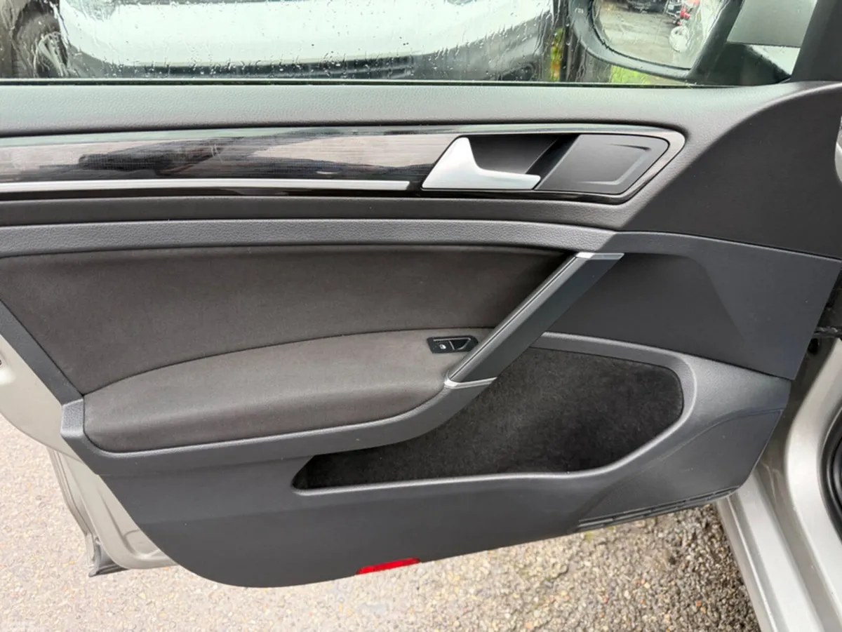 Volkswagen Golf Hatchback, Petrol, 2017, Grey