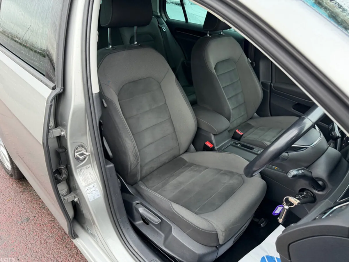 Volkswagen Golf Hatchback, Petrol, 2017, Grey