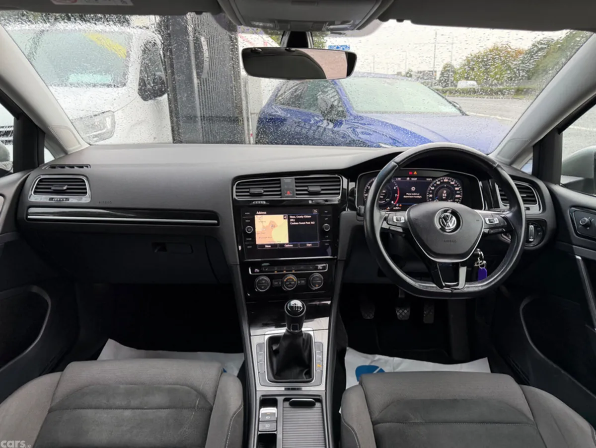 Volkswagen Golf Hatchback, Petrol, 2017, Grey