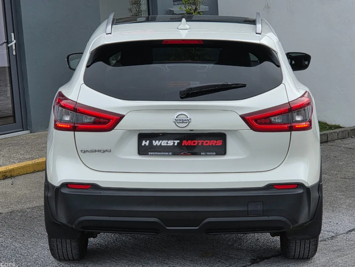Nissan Qashqai MPV, Diesel, 2017, White