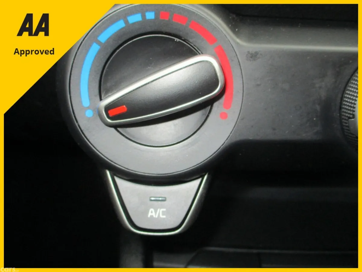Kia Stonic Hatchback, Petrol, 2025, Grey