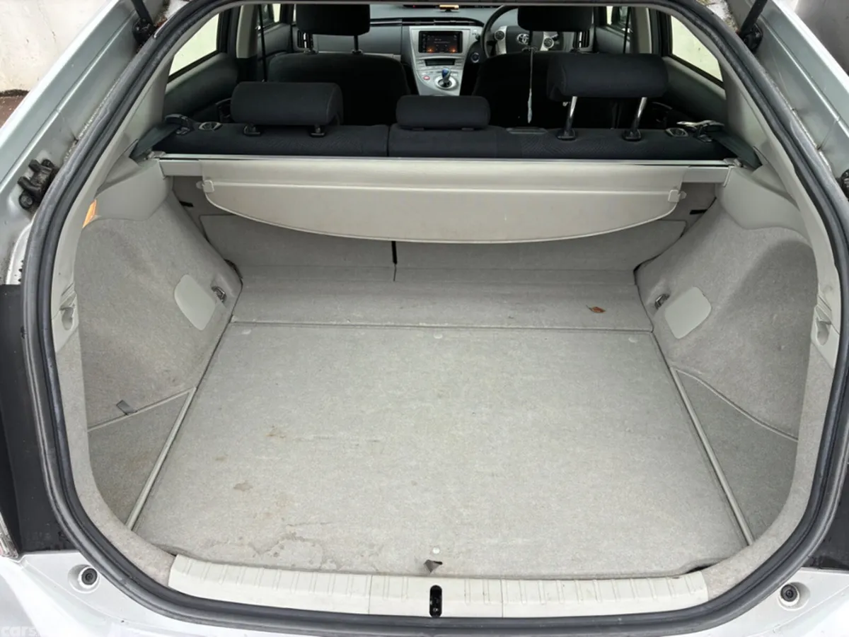 Toyota Prius Hatchback, Petrol Hybrid, 2012, Silver