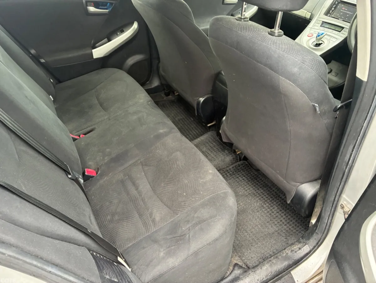 Toyota Prius Hatchback, Petrol Hybrid, 2012, Silver