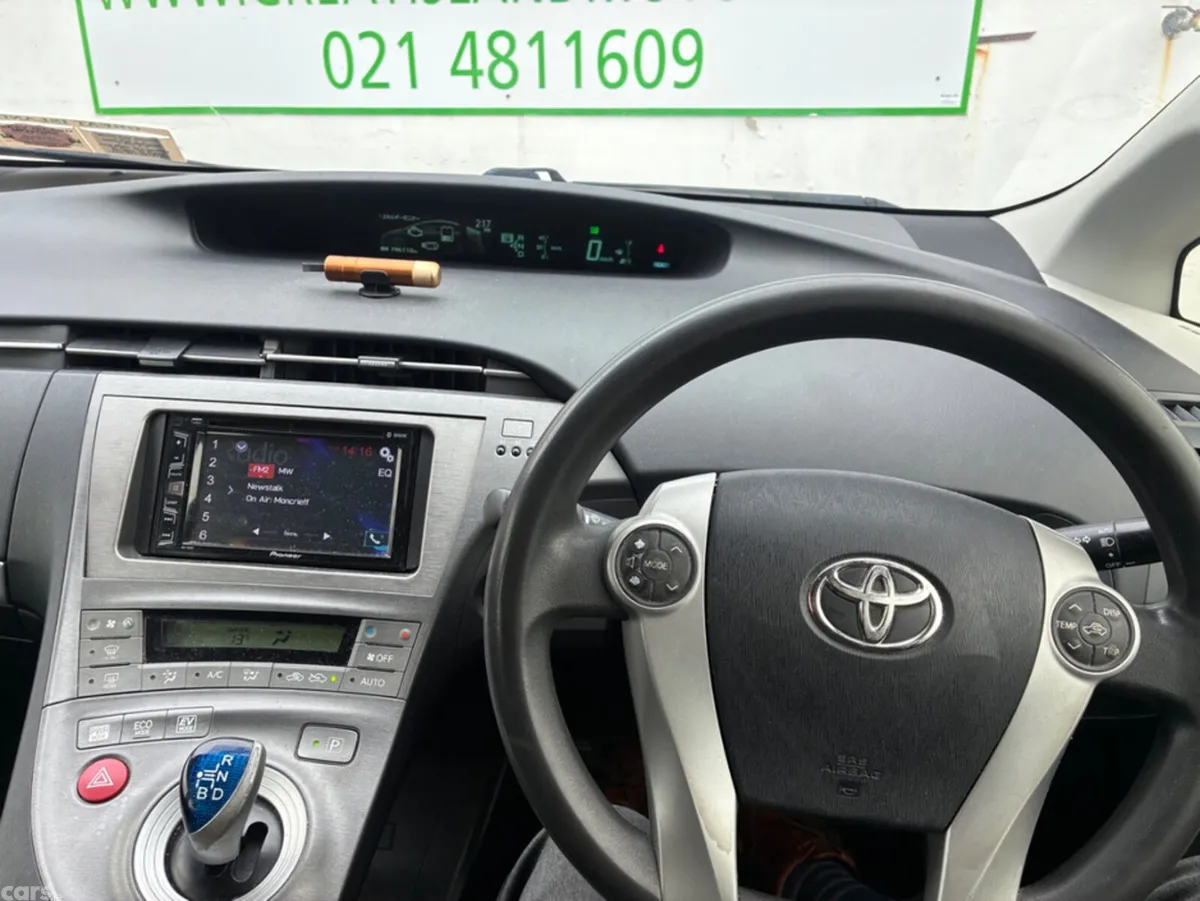 Toyota Prius Hatchback, Petrol Hybrid, 2012, Silver