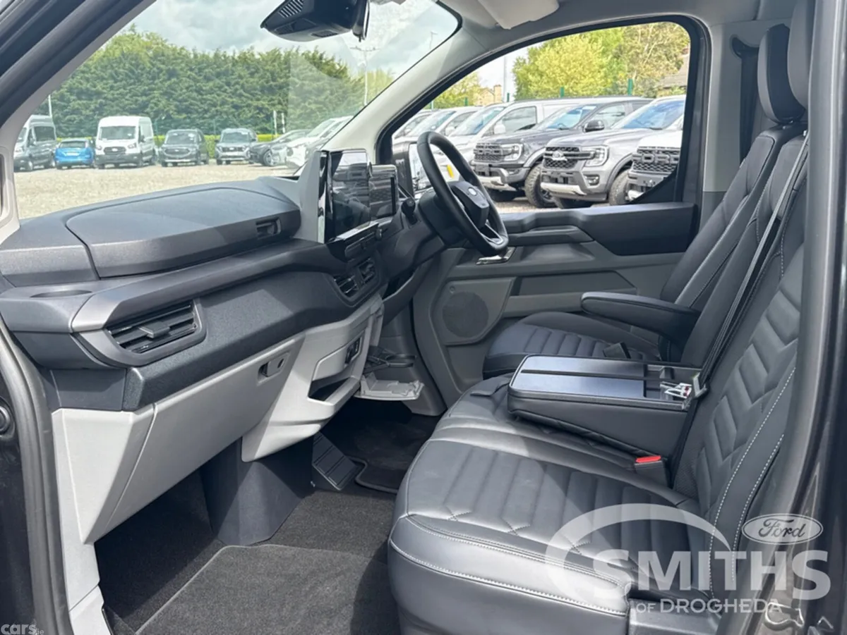 Ford Tourneo Custom MPV, Petrol Plug-in Hybrid, 2026, Grey
