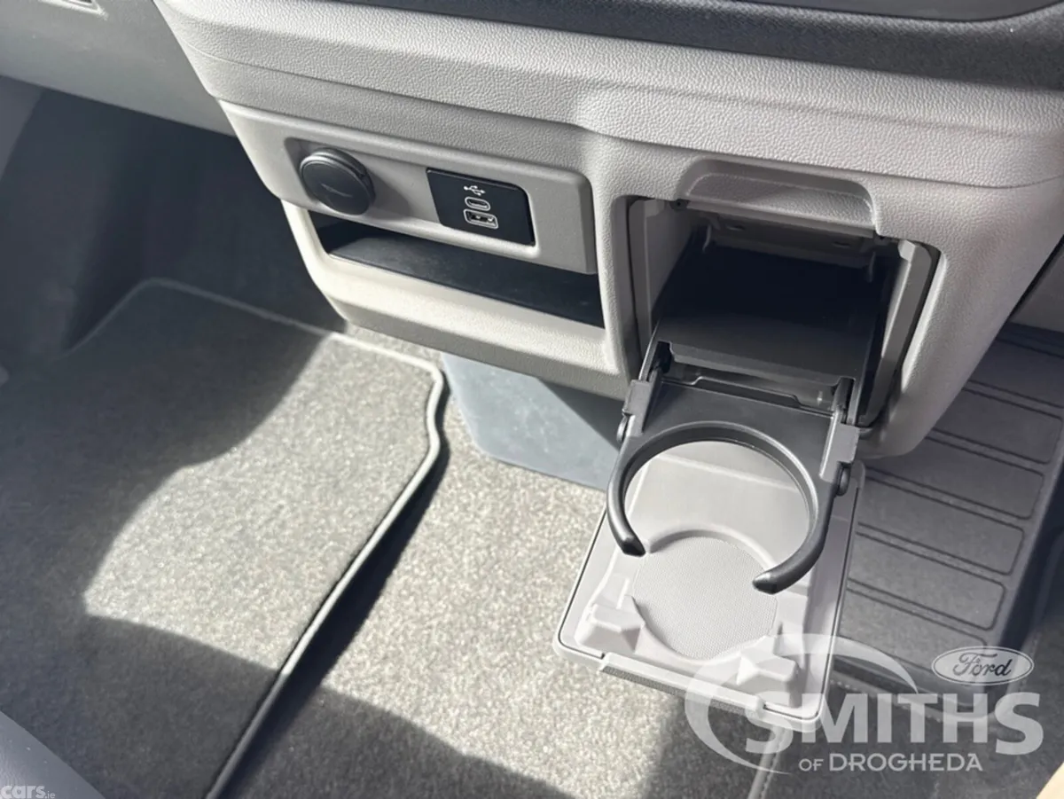 Ford Tourneo Custom MPV, Petrol Plug-in Hybrid, 2026, Grey