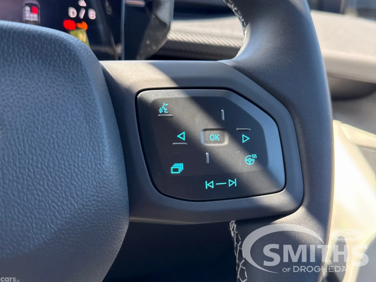 Ford Explorer MPV, Electric, 2026, Black