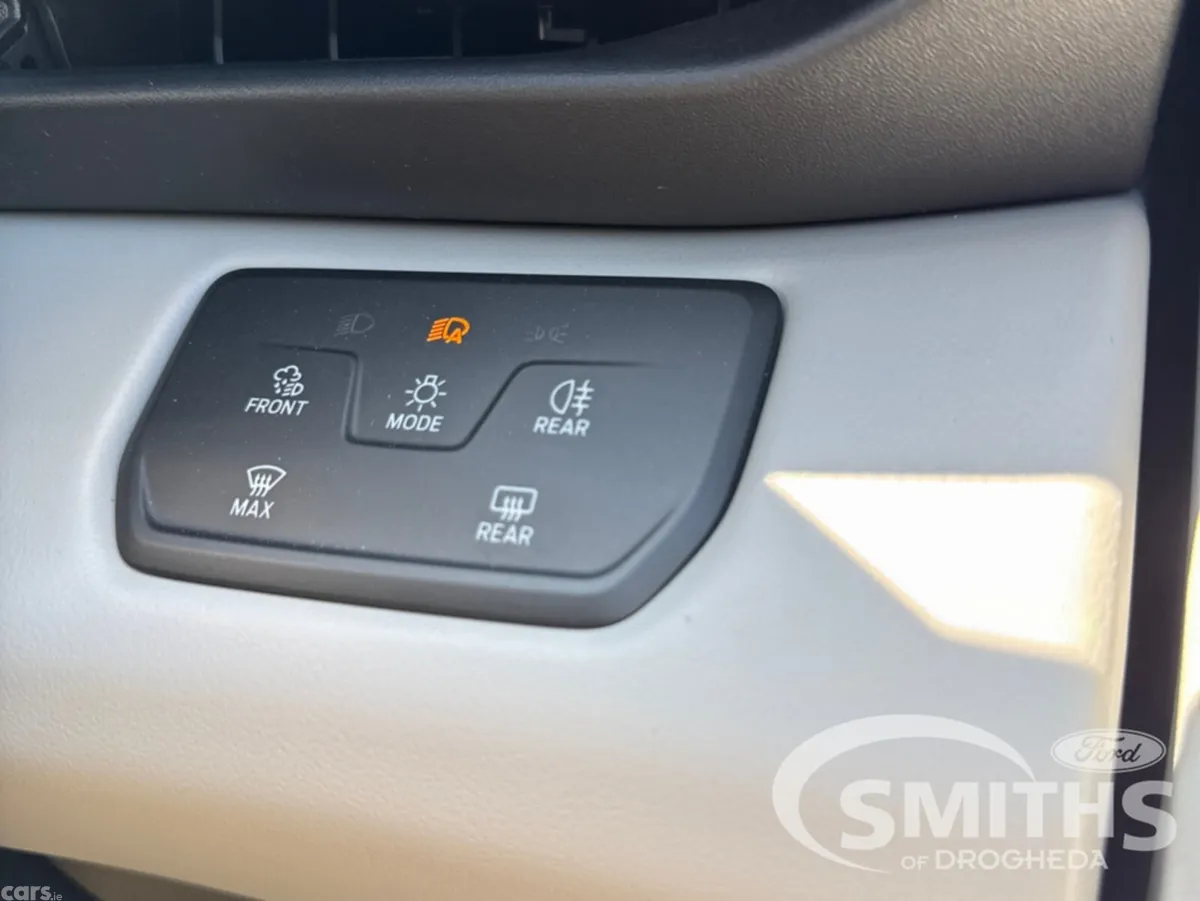 Ford Explorer MPV, Electric, 2026, Black