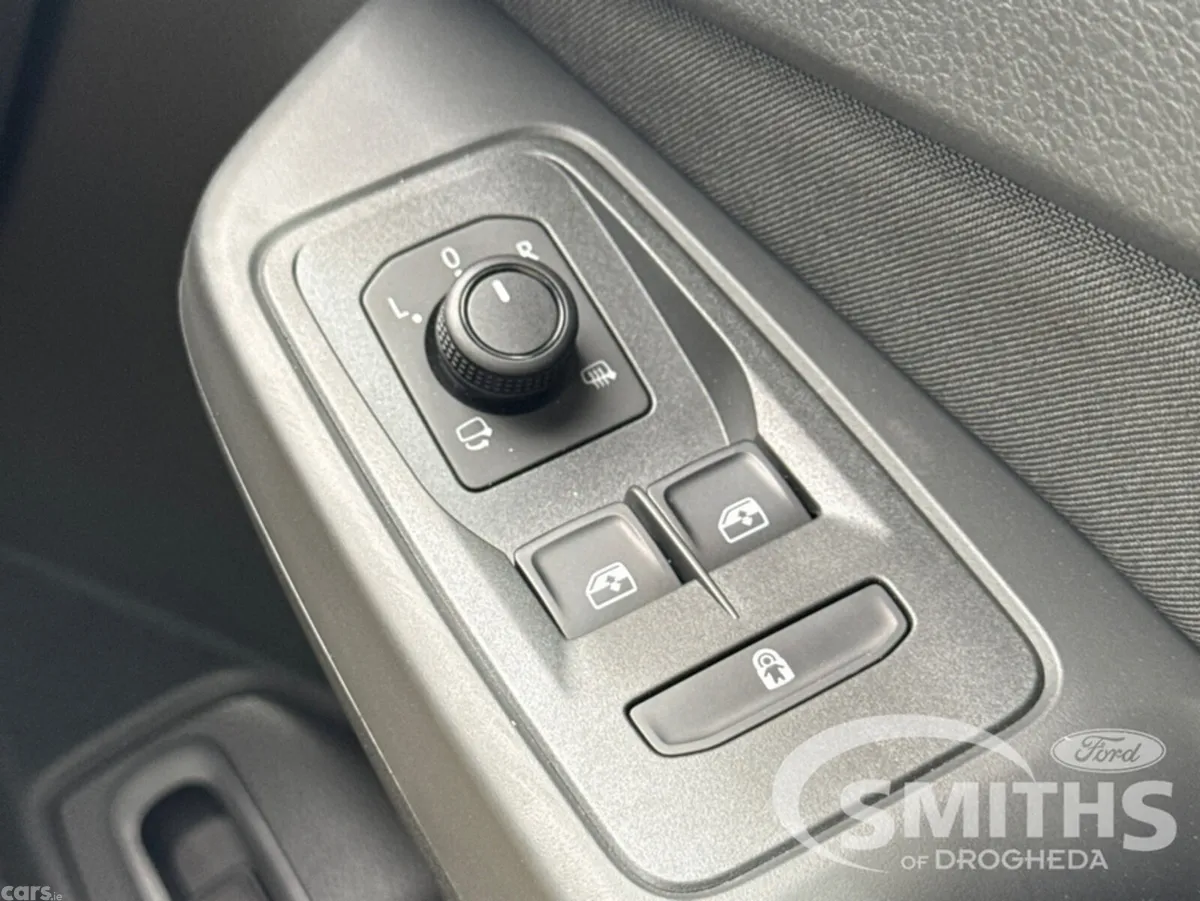 Ford Tourneo Connect MPV, Petrol Plug-in Hybrid, 2026, Blue