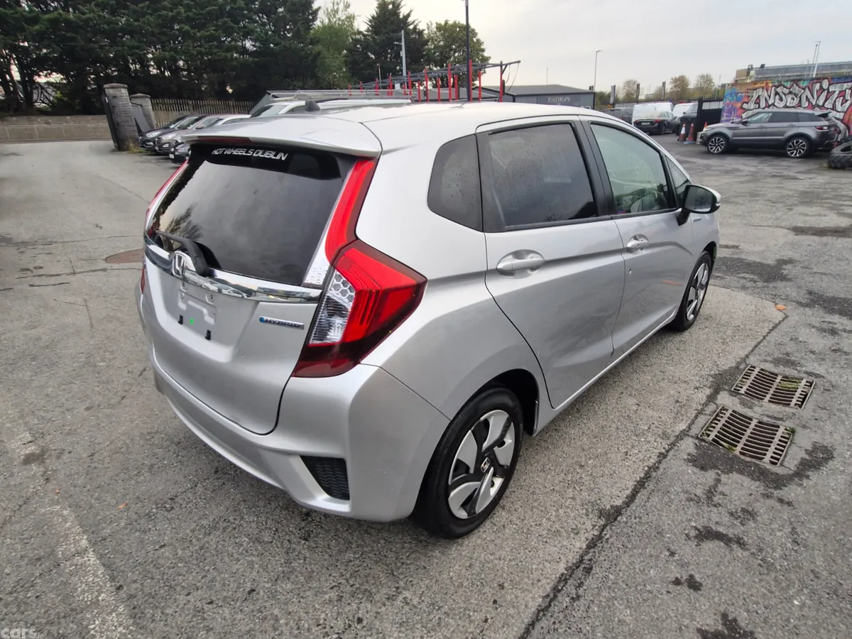 Honda Fit Hatchback, Petrol Hybrid, 2014, Silver