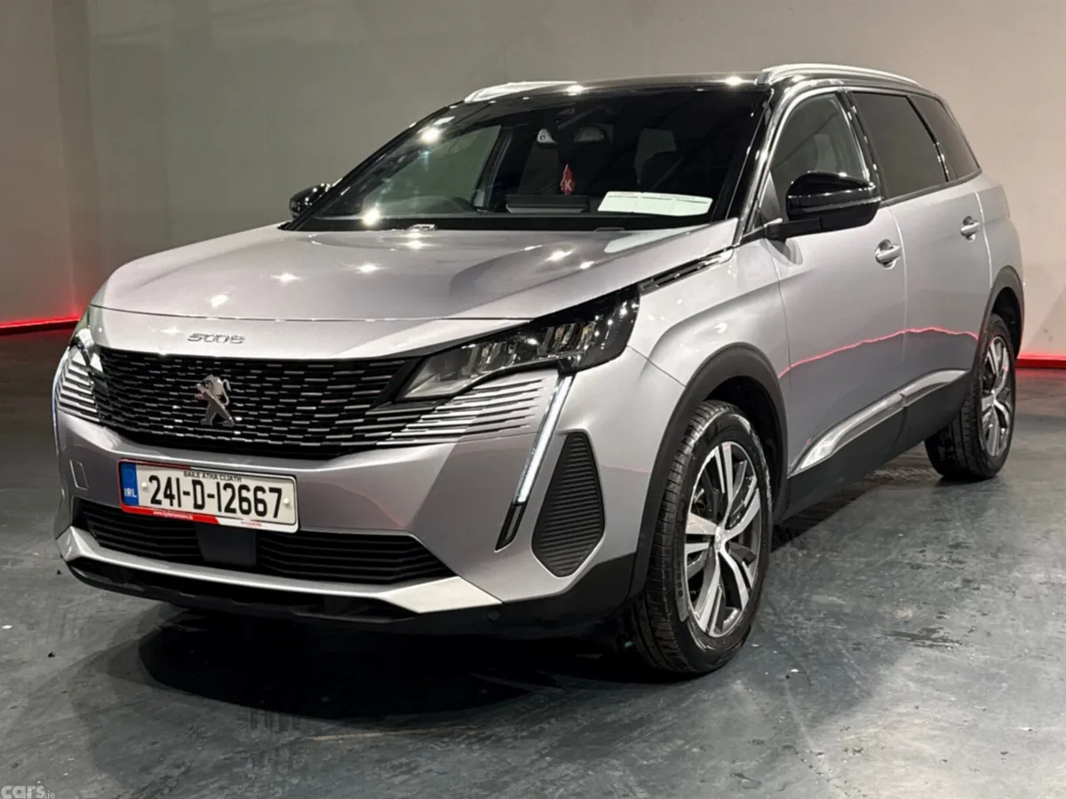 Peugeot 5008 MPV, Diesel, 2024, Grey