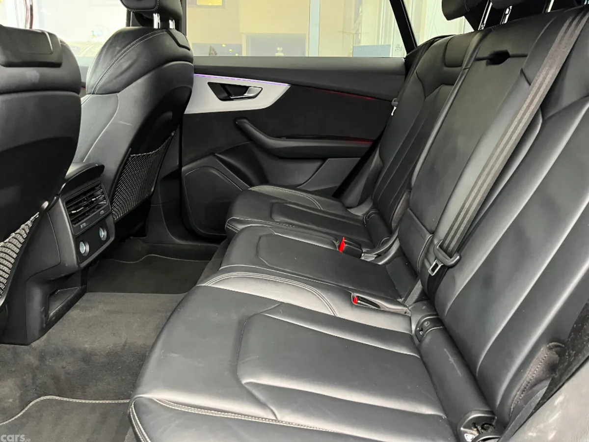 Audi Q8 Hatchback, Diesel, 2022, Blue