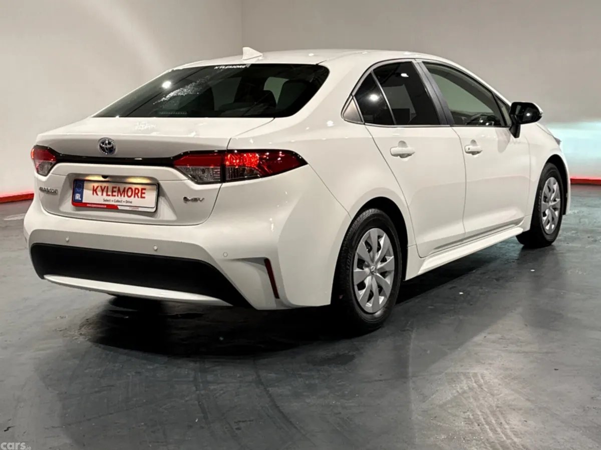 Toyota Corolla Saloon, Petrol Hybrid, 2024, White