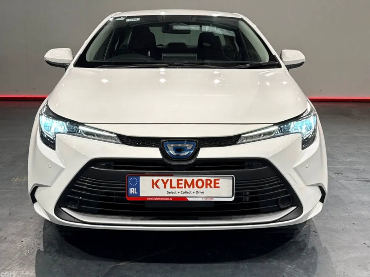 Toyota Corolla Saloon, Petrol Hybrid, 2024, White