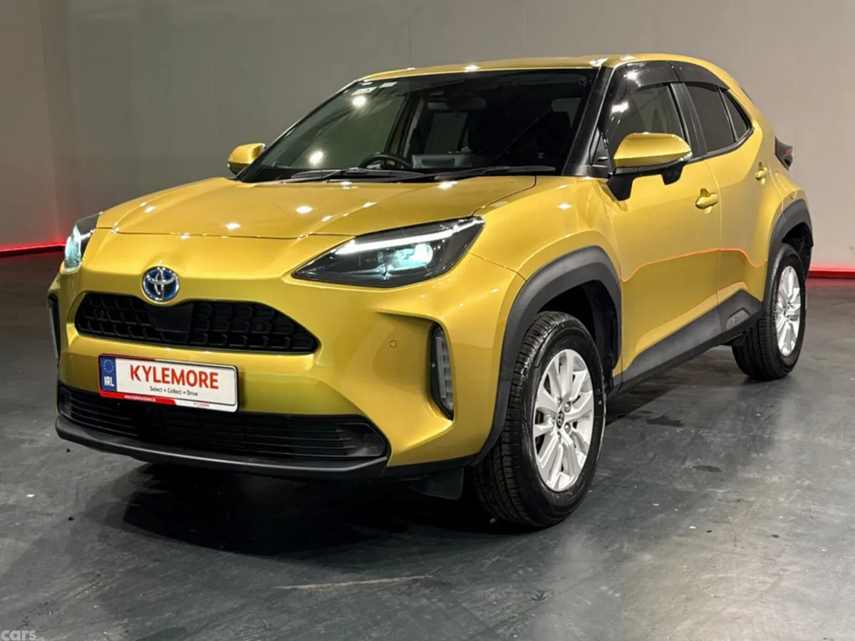 Toyota Yaris Cross SUV, Petrol Hybrid, 2021, Gold