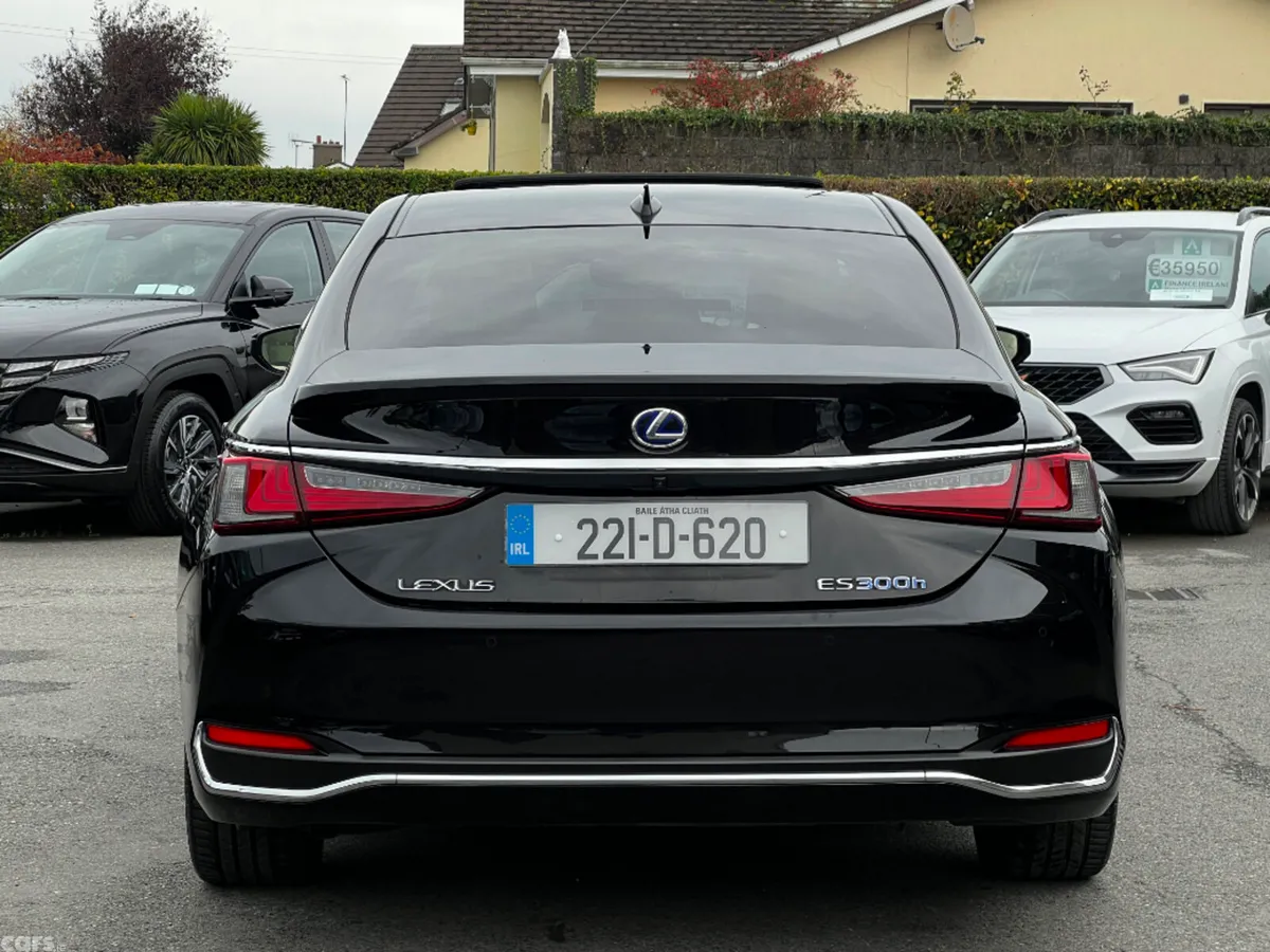 Lexus ES Saloon, Petrol Hybrid, 2022, Black