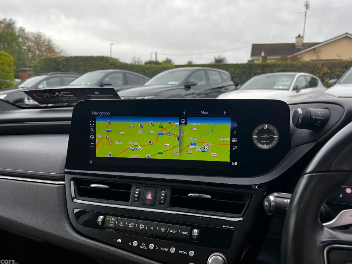 Lexus ES Saloon, Petrol Hybrid, 2022, Black