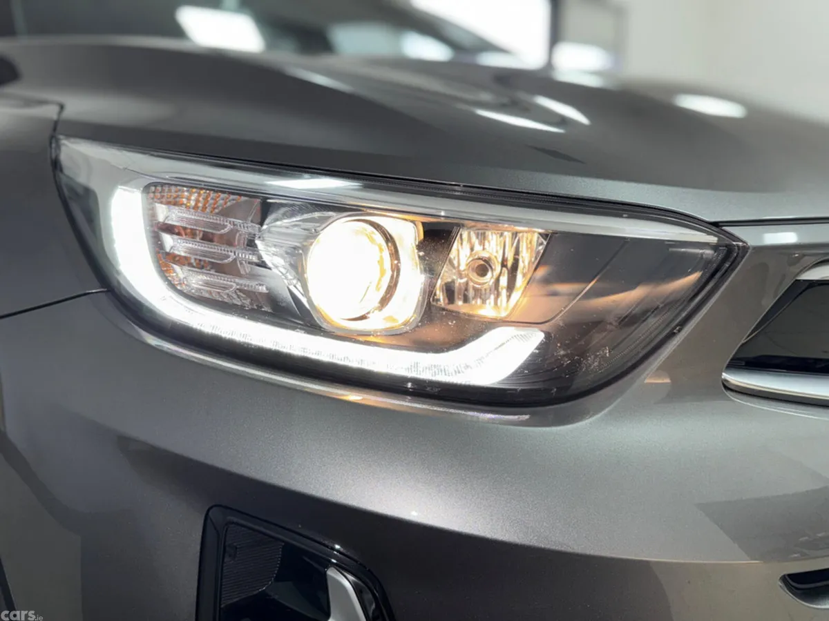 Kia Stonic Estate, Petrol Hybrid, 2026, Grey