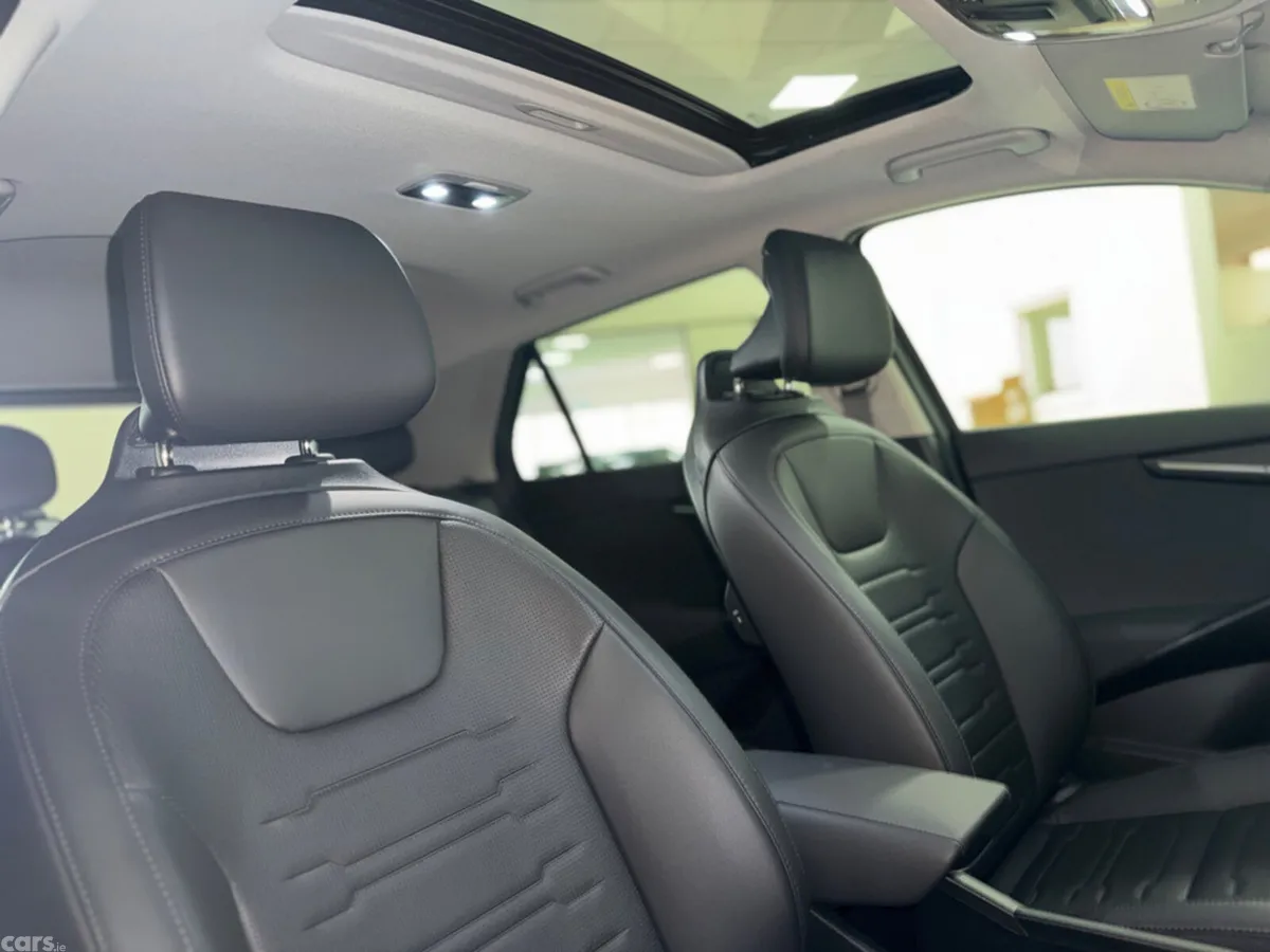 Kia Niro MPV, Petrol Plug-in Hybrid, 2026, Black