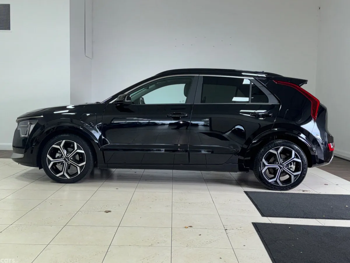 Kia Niro MPV, Petrol Plug-in Hybrid, 2026, Black