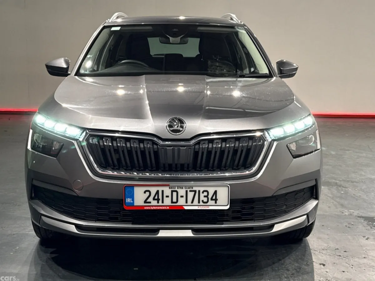 Skoda Kamiq Hatchback, Petrol, 2024, Grey