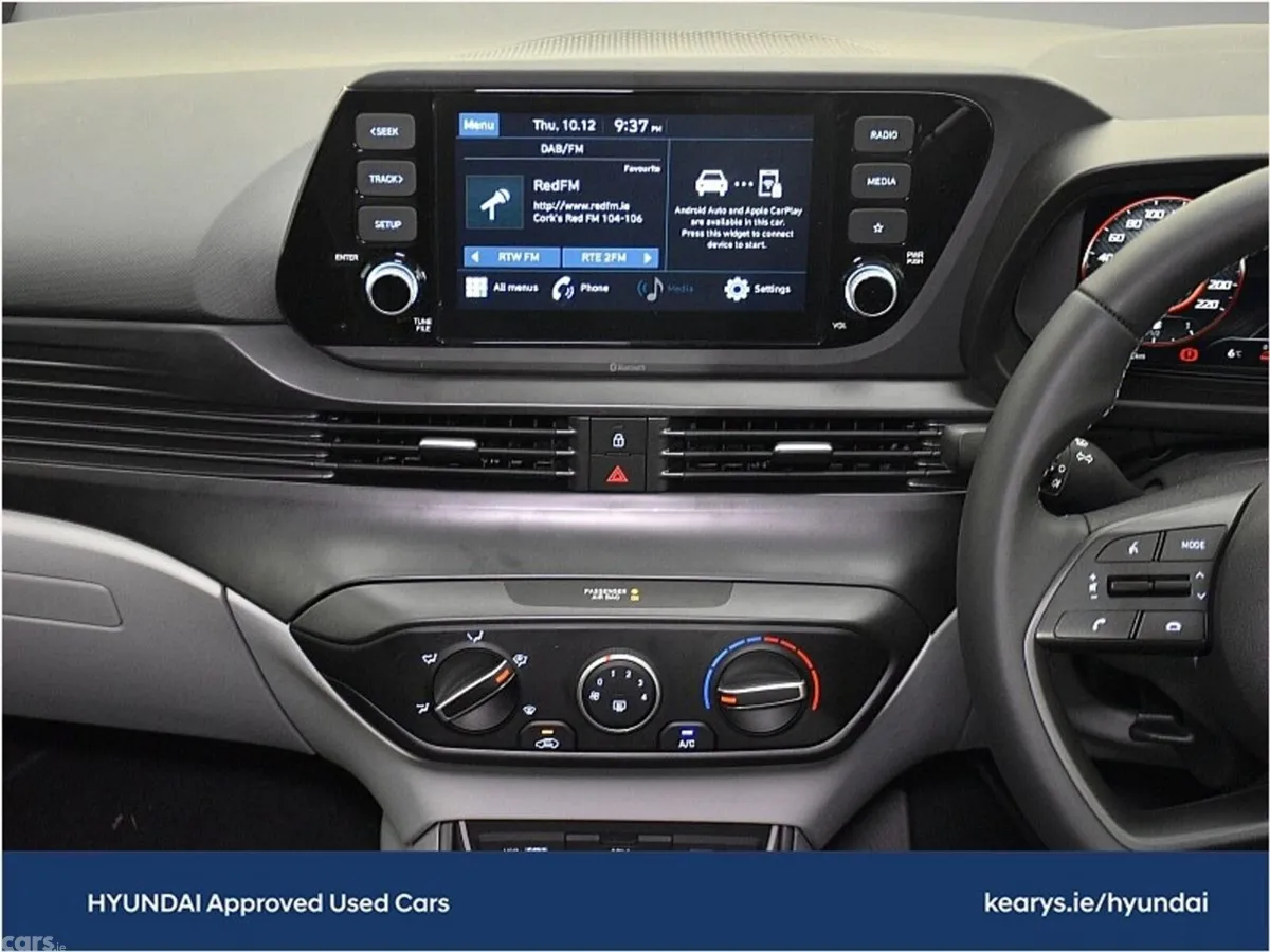 Hyundai i20 Hatchback, Petrol, 2023, White