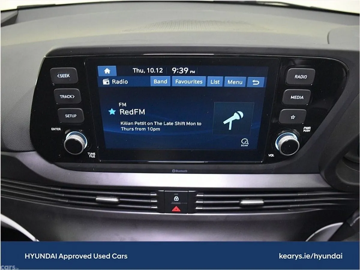 Hyundai i20 Hatchback, Petrol, 2023, White