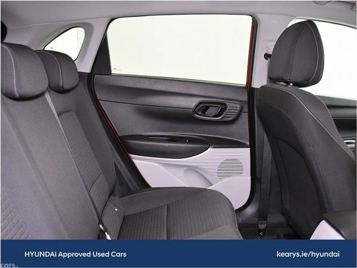 Hyundai i20 Hatchback, Petrol, 2023, Red