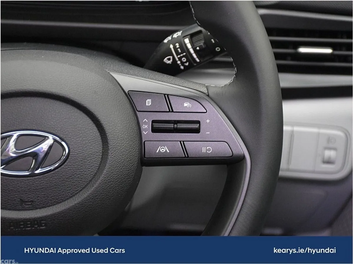 Hyundai i20 Hatchback, Petrol, 2023, White