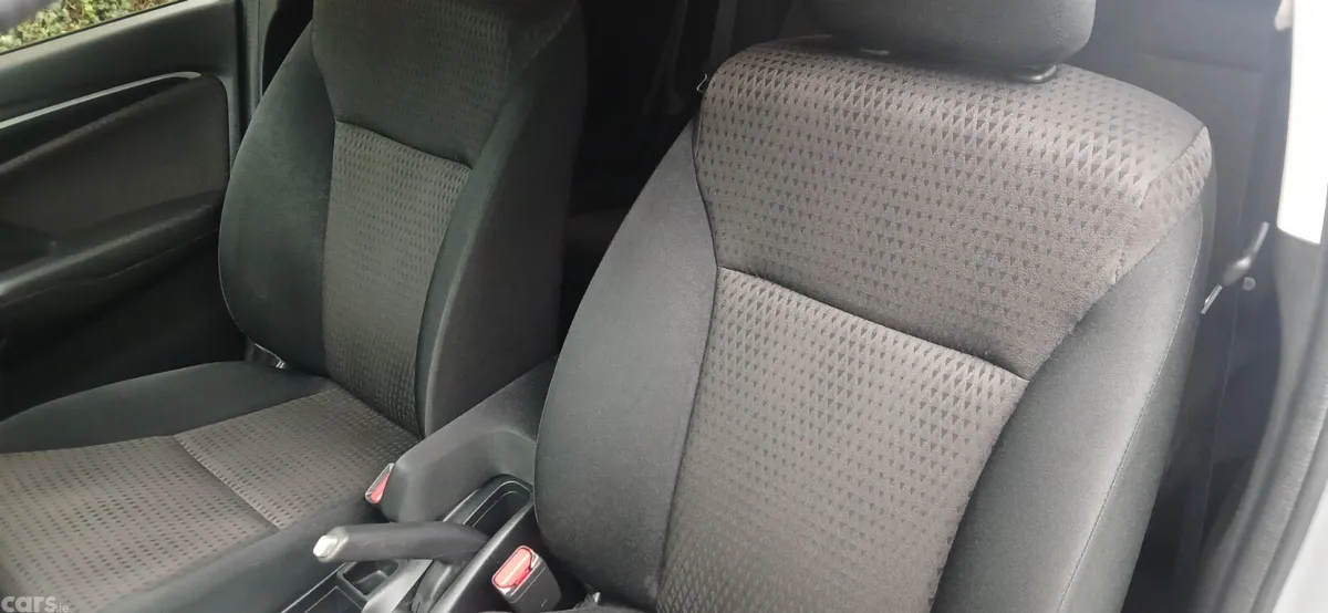 Honda Fit Hatchback, Petrol Hybrid, 2017, Silver
